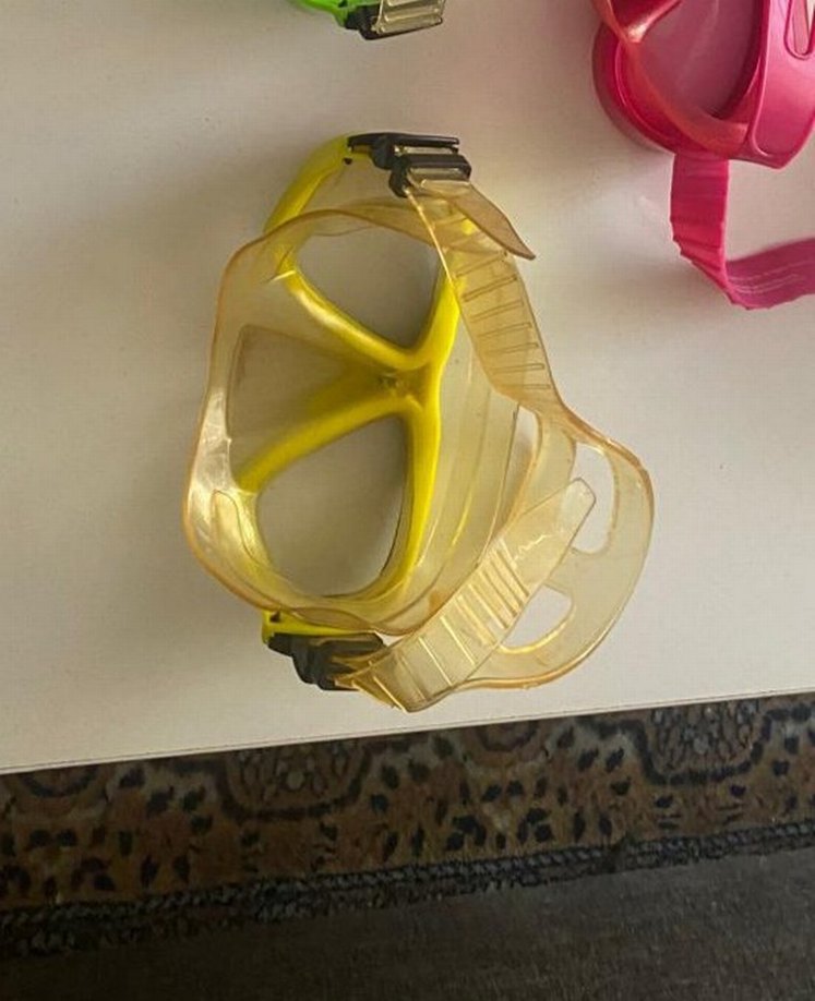 Sarı Yılan Desenli Elastik Yüzücü Gözlüğü - Görsel 2