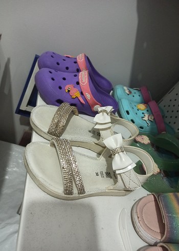 Kız Çocuk Beyaz Fiyonklu Sandalet - Görsel 3