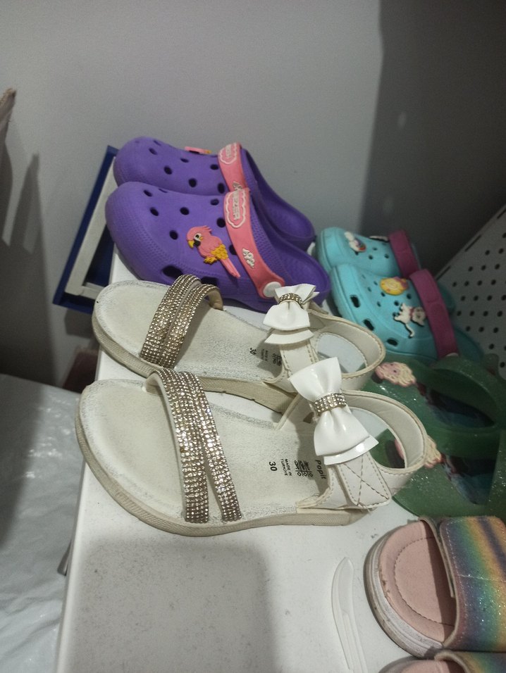 Kız Çocuk Beyaz Fiyonklu Sandalet - Görsel 3