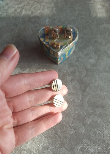 Altın Renkli Minimalist kol düğmesi - Görsel 2