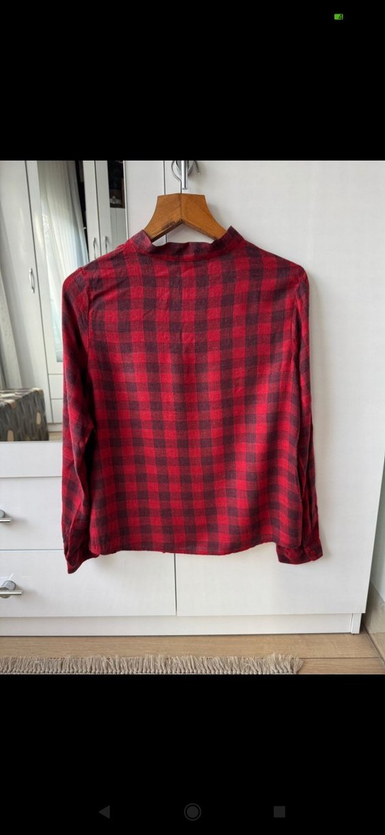 Kırmızı Ekoseli V Yaka Kadın Gömlek - Görsel 2