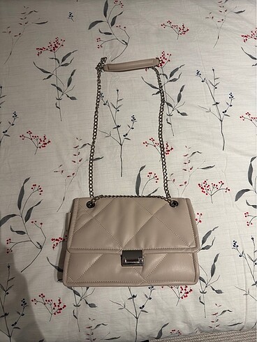 Beden Stradivarius çanta