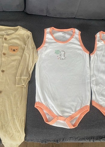 Bebek kıyafetleri ve patik - Görsel 2