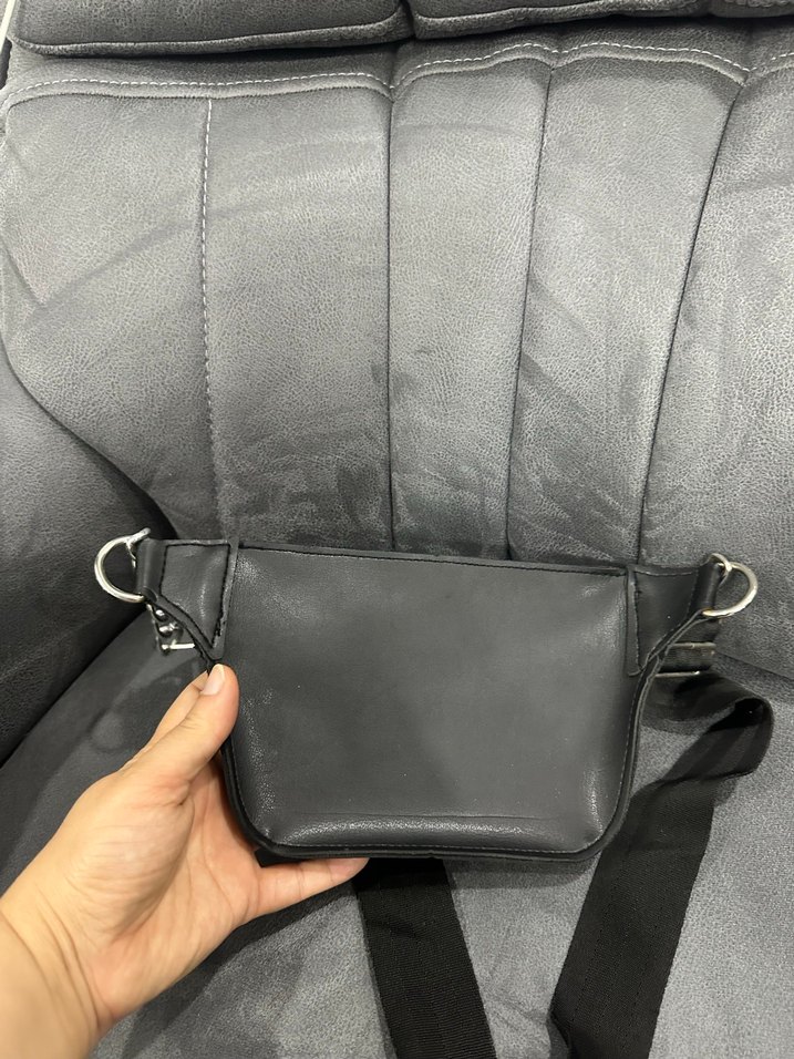 Siyah Deri Kadın Bel Çantası - Görsel 5