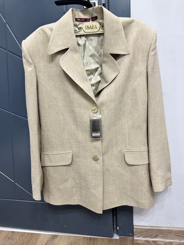 Bej Keten Kumaşlı Düğmeli Kadın Blazer Ceket - Görsel 2