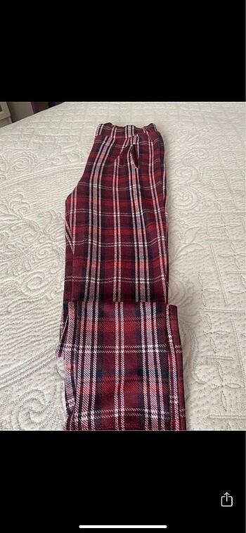 LC Waikiki Ekoseli kız çocuk pantalon