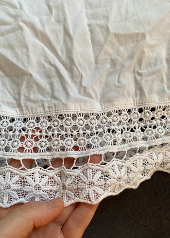 Pamuklu dantel detaylı mini beyaz elbise - Görsel 4