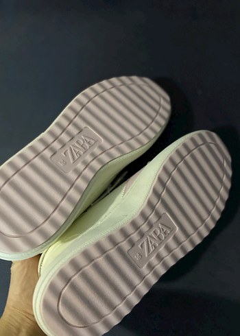 Orjinal Zara cinnamoroll beyaz spor ayakkabı - Görsel 5