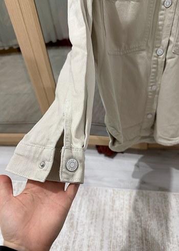 Bershka Gri Düğmeli Kadın jean ceket Gömlek - Görsel 3