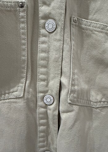 Bershka Gri Düğmeli Kadın jean ceket Gömlek - Görsel 2