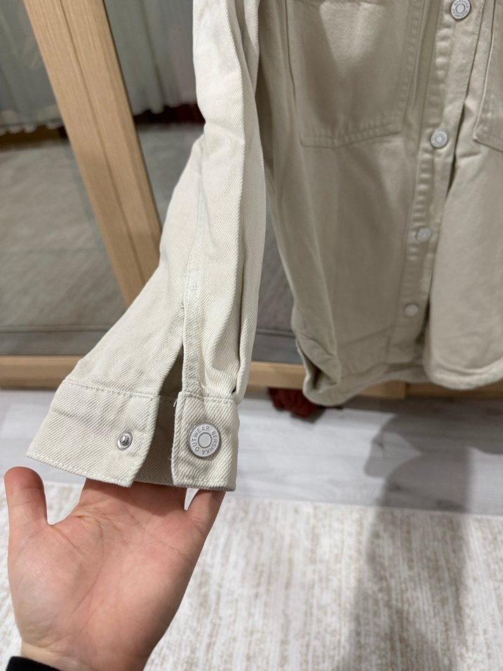 Bershka Gri Düğmeli Kadın jean ceket Gömlek - Görsel 3