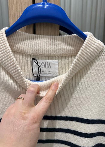 Çizgili Beyaz Gri Kadın Triko Kazak - Görsel 2