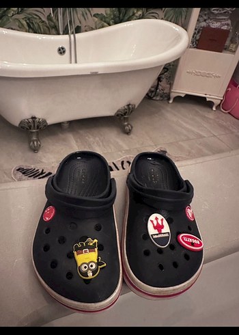 Erkek Çocuk Siyah Baskılı Kaydırmaz Terlik - Görsel 2