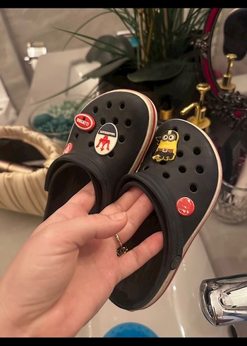 Erkek Çocuk Siyah Baskılı Kaydırmaz Terlik - Görsel 5