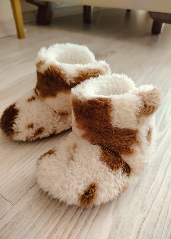 Kahverengi Desenli Sıcak Ev botu - Görsel 3