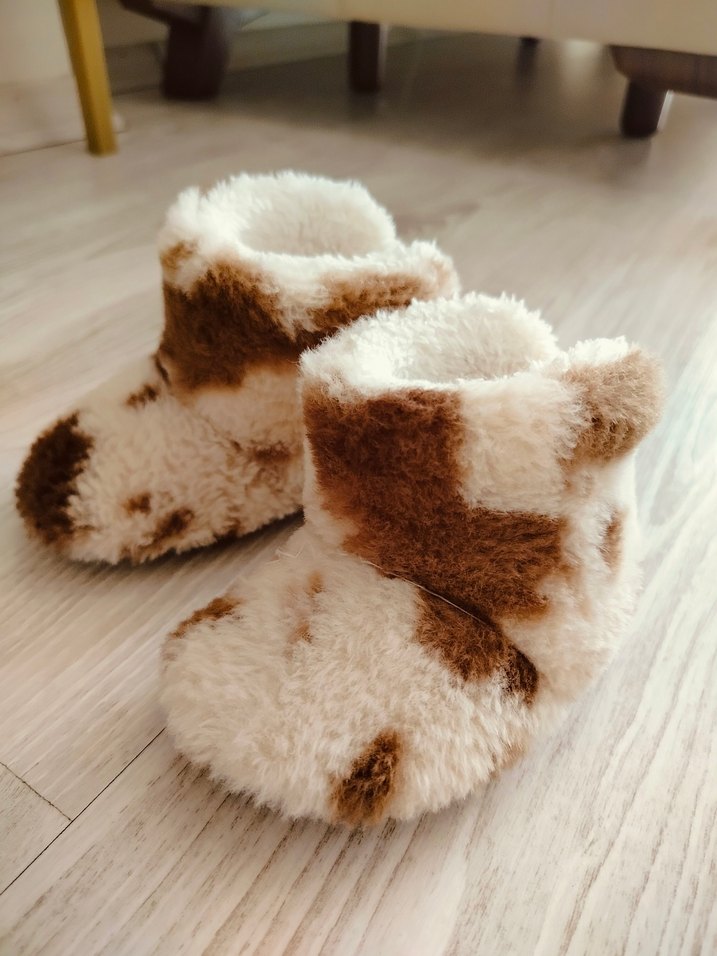 Kahverengi Desenli Sıcak Ev botu - Görsel 3