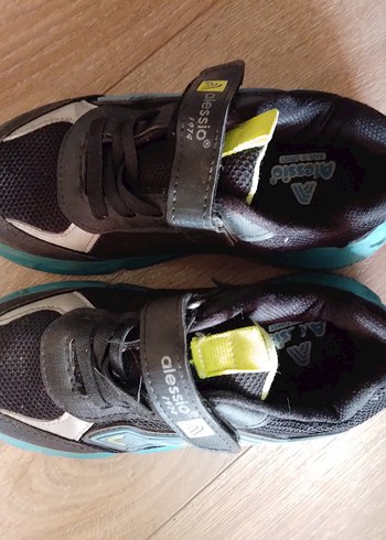 Siyah Erkek Çocuk Spor Ayakkabı Velcro 31 numara