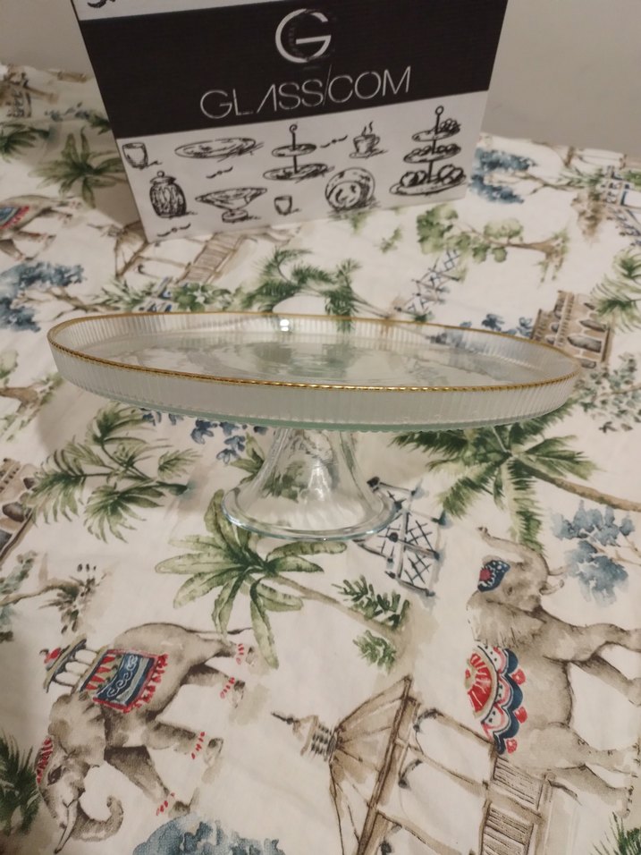 Altın Kenarlı Modern Tarzda Ayaklı Cam Pasta Sunum Servis Standı - Görsel 2