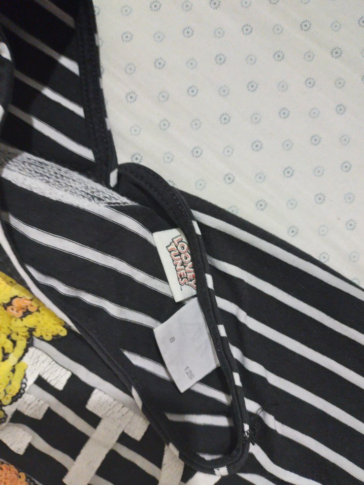 zara crop tweety tshirt 128 8yaş - Görsel 5