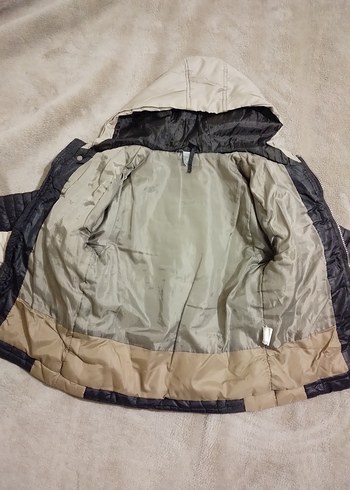 Erkek Çocuk Gri Kapüşonlu Fermuarlı Mont - Görsel 3