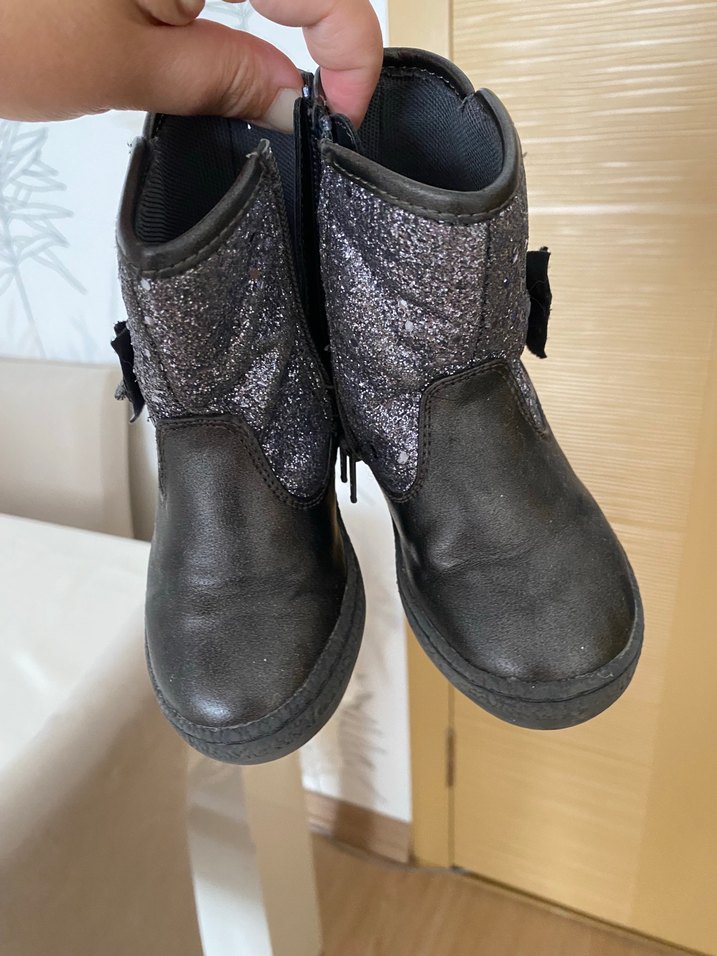 Kız Çocuk Gri Yılan Desenli Tokalı Bot - Görsel 2