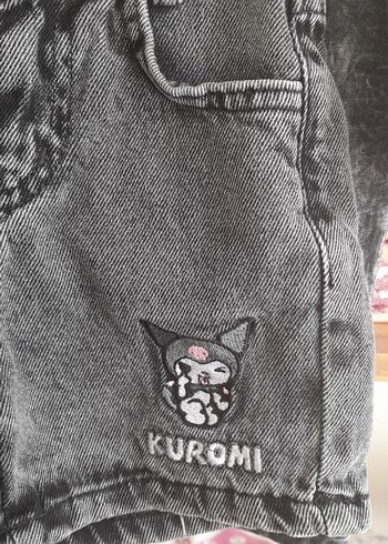 4 Yaş Beden Gri Kuromi Baskılı kot şort takım