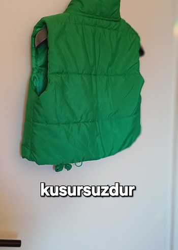 Yeşil Kısa Kadın Şişme Yelek - Görsel 7