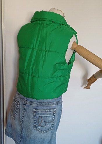 Yeşil Kısa Kadın Şişme Yelek - Görsel 4