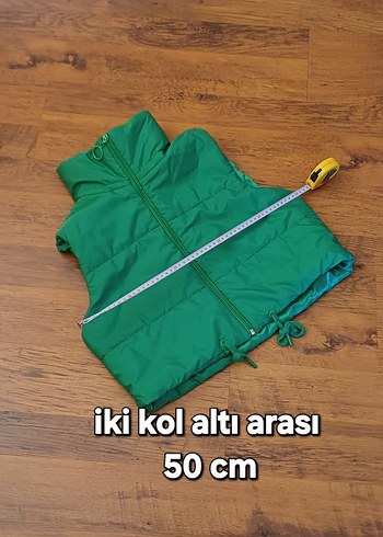 Yeşil Kısa Kadın Şişme Yelek - Görsel 2