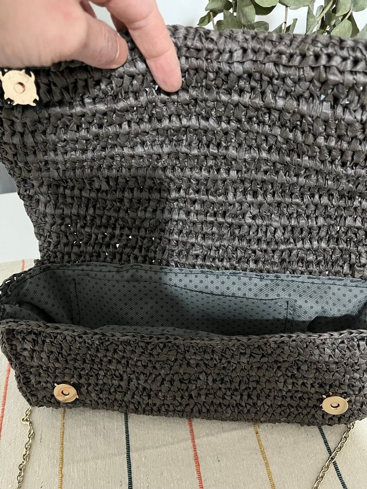 Zincir Detaylı Örgü Kahverengi Kadın Çanta - Görsel 5