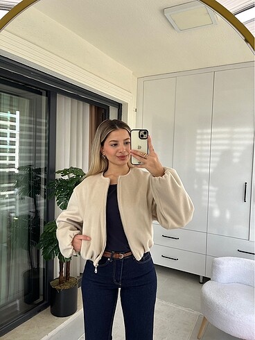 Krem bomber ceket yeni
