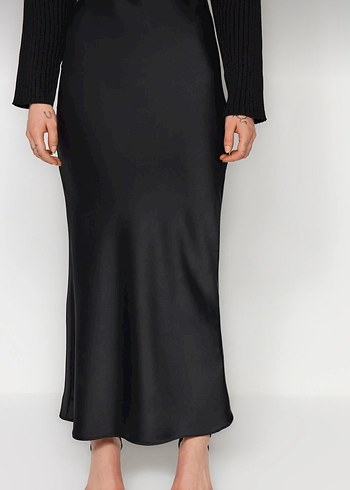 Siyah Balık Kesim Saten Maxi Boy Dokuma Etek - Görsel 2