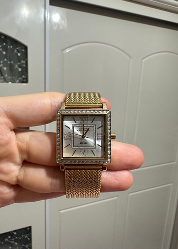 Altın Renkli Klasik Kadın Kol Saati - Görsel 3