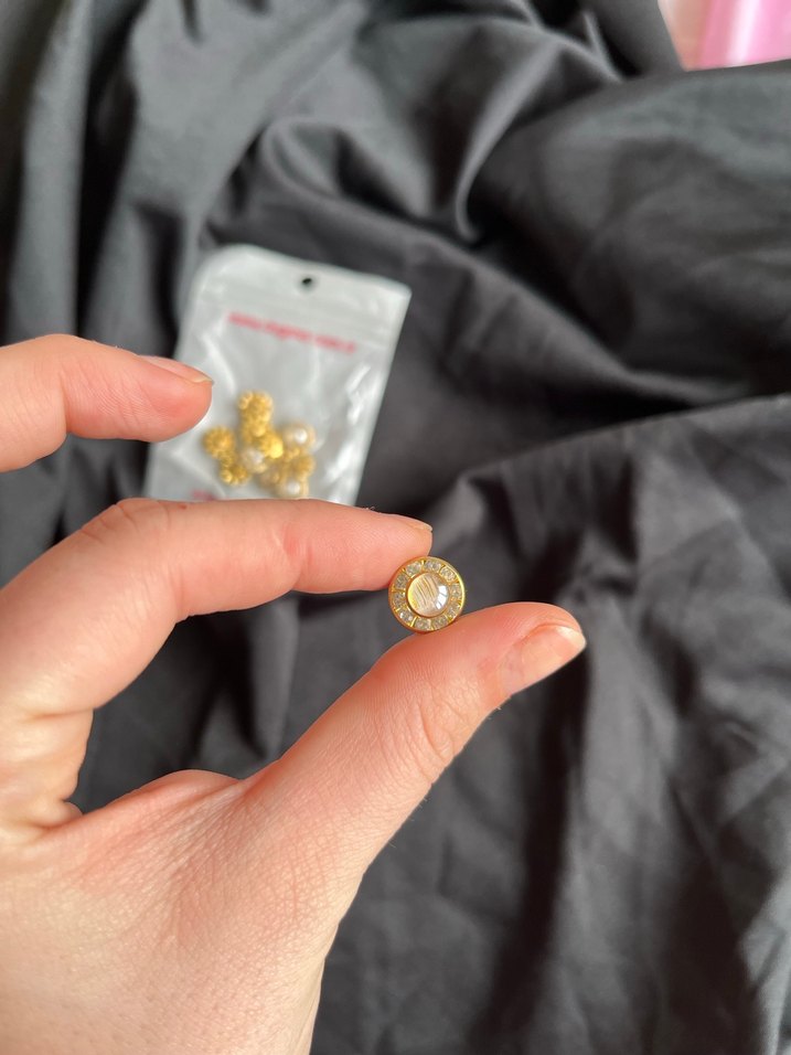 Zirkon taşlı düğme - Görsel 4