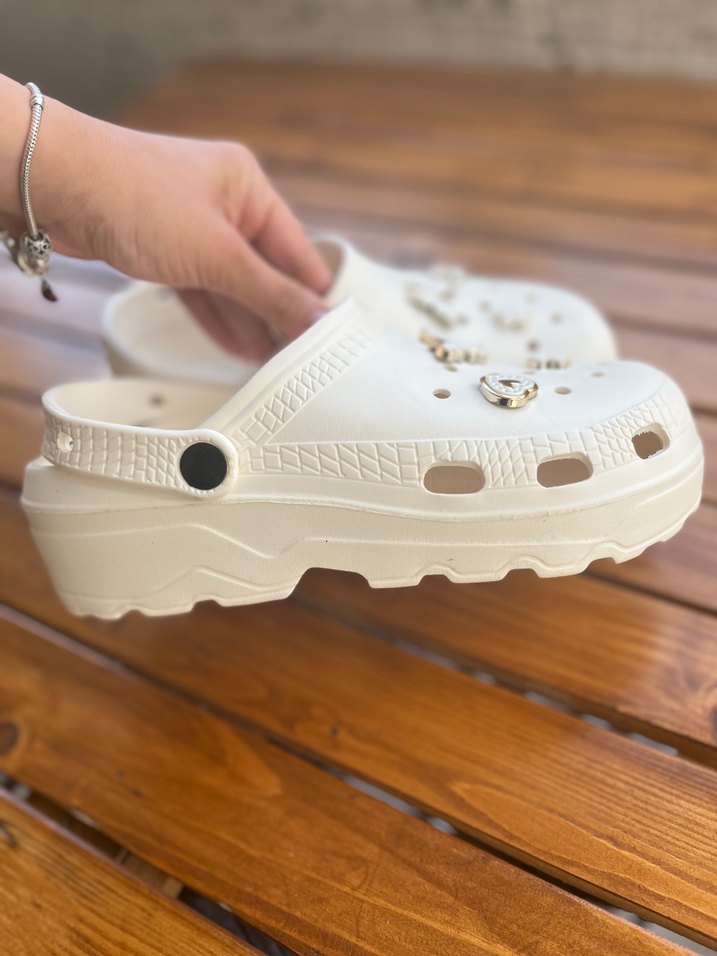 Beyaz Boncuklu Platform Crocs - Görsel 2