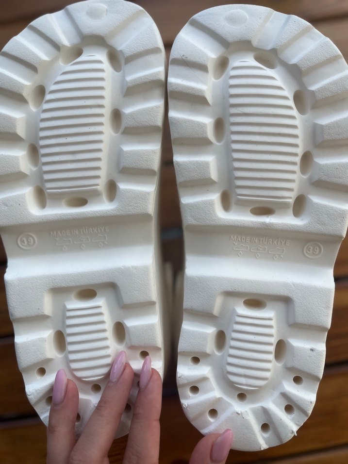 Beyaz Boncuklu Platform Crocs - Görsel 5