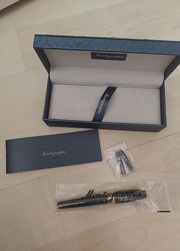 Sıfır montegrappa dolma kalem yedek kartuş ve sertifika mevcut 