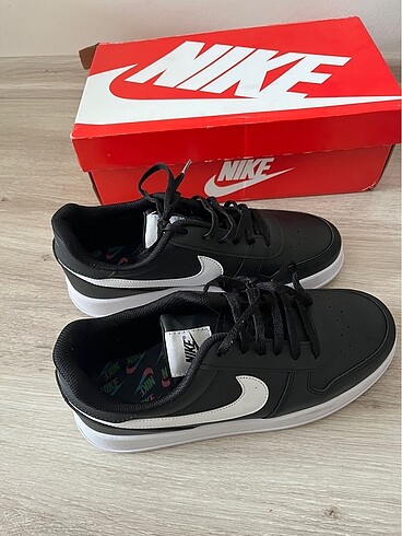 Nike Ayakkabı