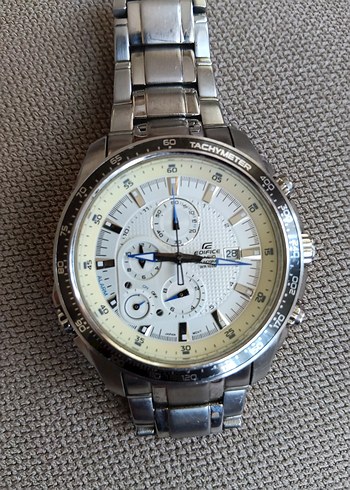Casio Sik Ve Fonksiyonel Gumus Metal Kol Saati