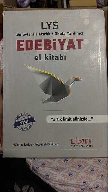 Yks edebiyat eski basım olduğu için lys yazıyor içerik aynı