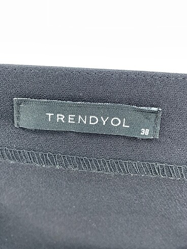 38 Beden siyah Renk Trendyol & Milla Bluz %70 İndirimli.