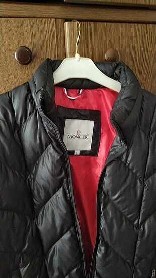 l Beden siyah Renk moncler