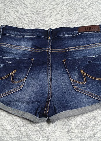 Kadın Mavi Dantel Detaylı Mini Denim Şort - Görsel 2