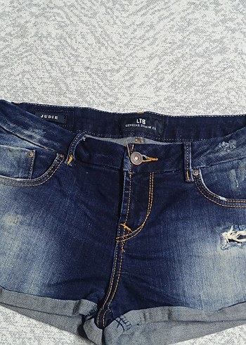 Kadın Mavi Dantel Detaylı Mini Denim Şort - Görsel 7