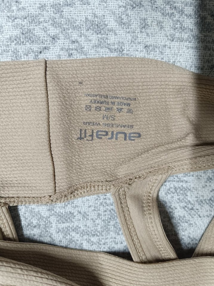 Bej Spor Sütyeni, Midi Boy, Sokak Stili - Görsel 3