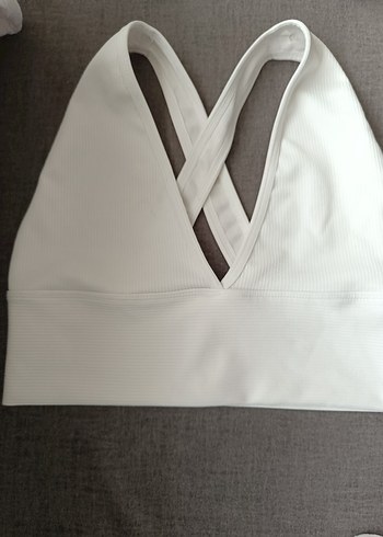 Beyaz Spor Sütyeni Çapraz Askılı - Görsel 2