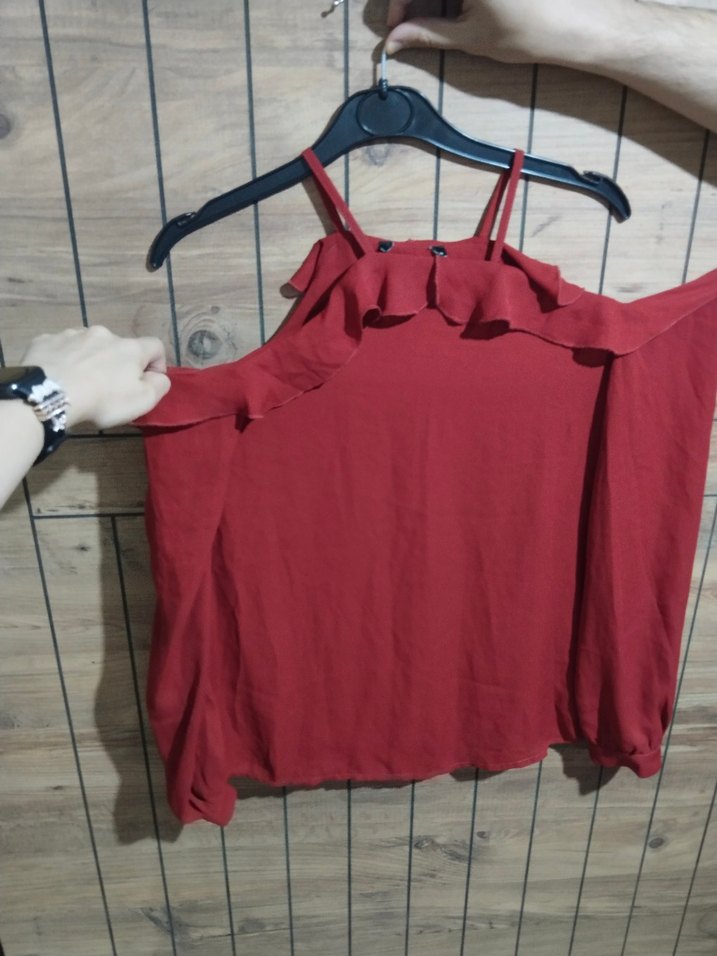Kırmızı Fırfırlı Askılı Bluz - Görsel 2