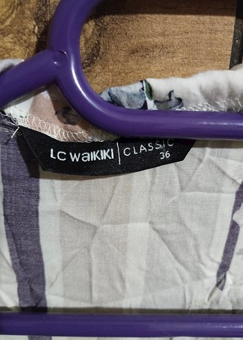 Bohem V Yaka Düğmeli gömlek - Görsel 3