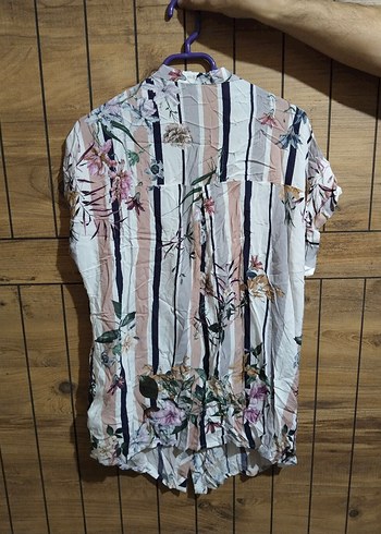 Bohem V Yaka Düğmeli gömlek - Görsel 4