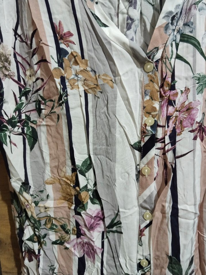 Bohem V Yaka Düğmeli gömlek - Görsel 2